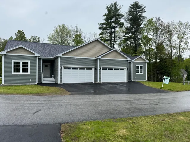 $465,000 | 26 Lantern Way, Unit 24, Auburn, ME 04210