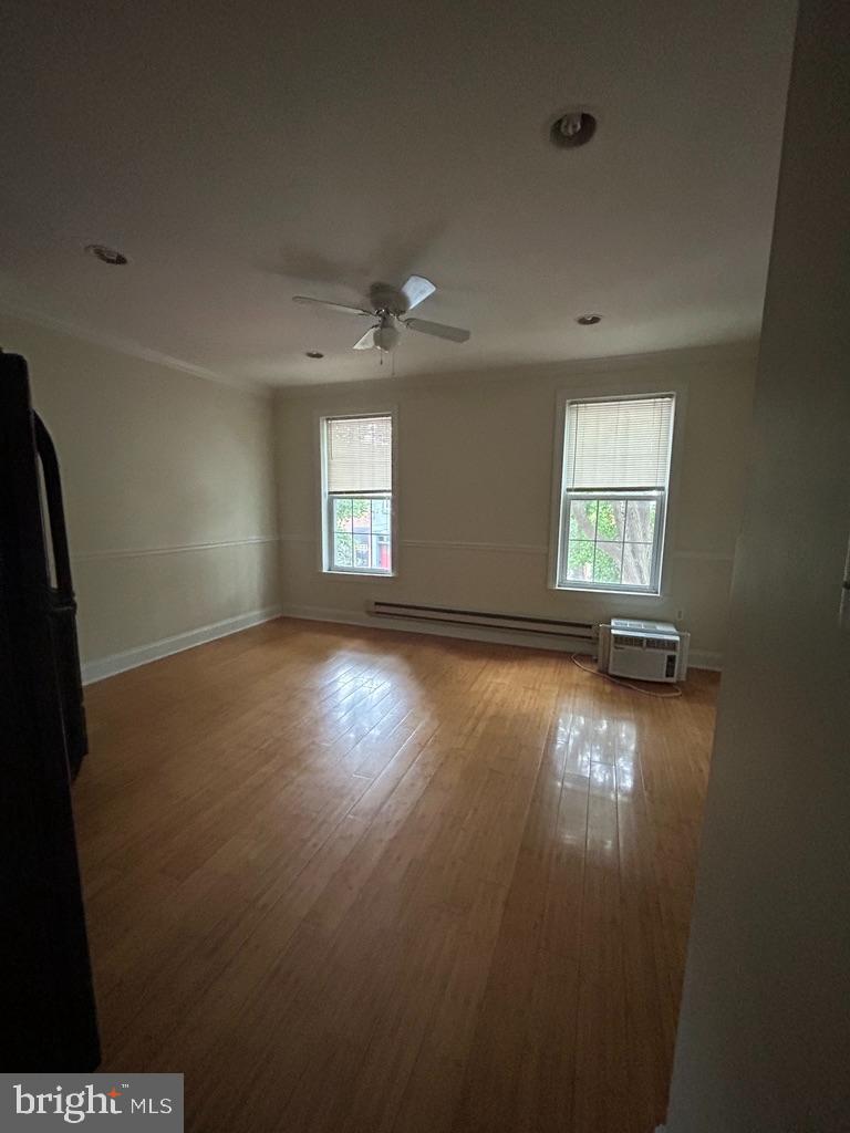 2225 Reed Street, Unit 2 Philadelphia, PA 19146 - Photo 6 of 13 Living Area