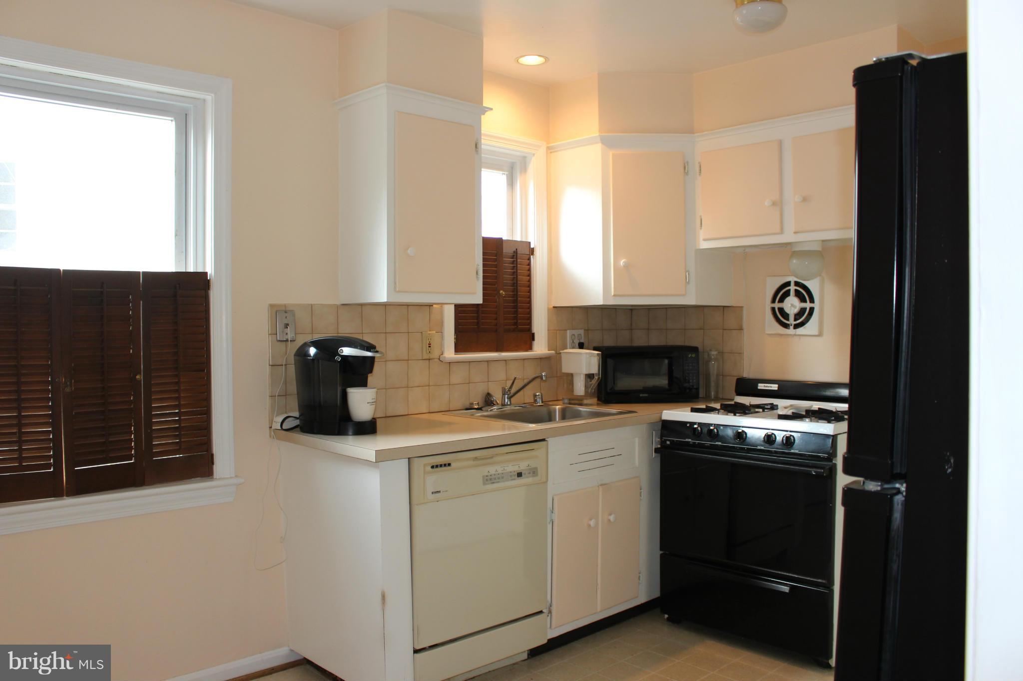 3403 Anderson Road Kensington, MD 20895 - Photo 9 of 30 Kitchen
