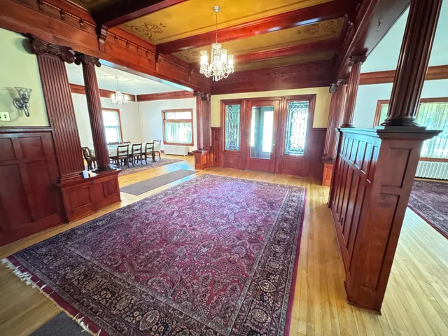 $749,900 | 312 10th Avenue North, Casselton, ND 58012