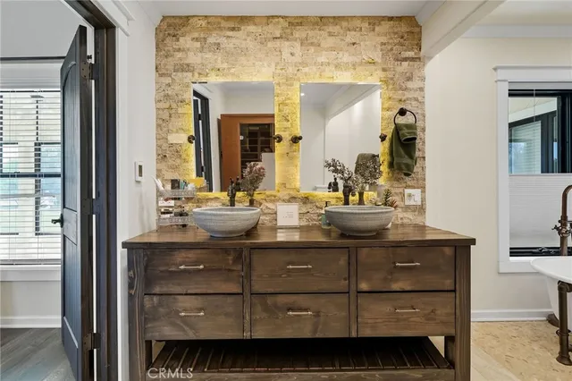 $1,475,000 | 1121 Oak Valley Drive, Yreka, CA 96097