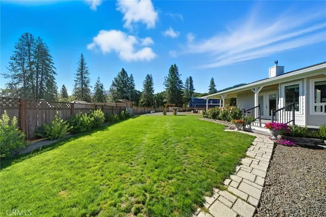 $1,475,000 | 1121 Oak Valley Drive, Yreka, CA 96097