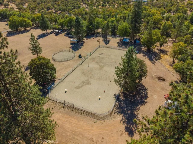 $1,475,000 | 1121 Oak Valley Drive, Yreka, CA 96097