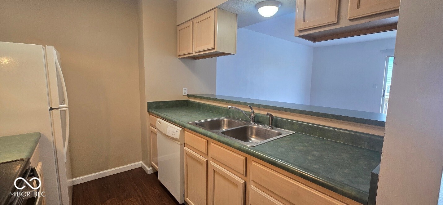 8422 Hague Road Indianapolis, IN 46256 - Photo 5 of 19