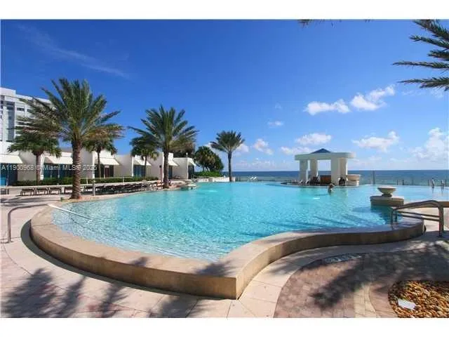 $9,500 | 3101 South Ocean Drive, Unit 1705, Hollywood, FL 33019