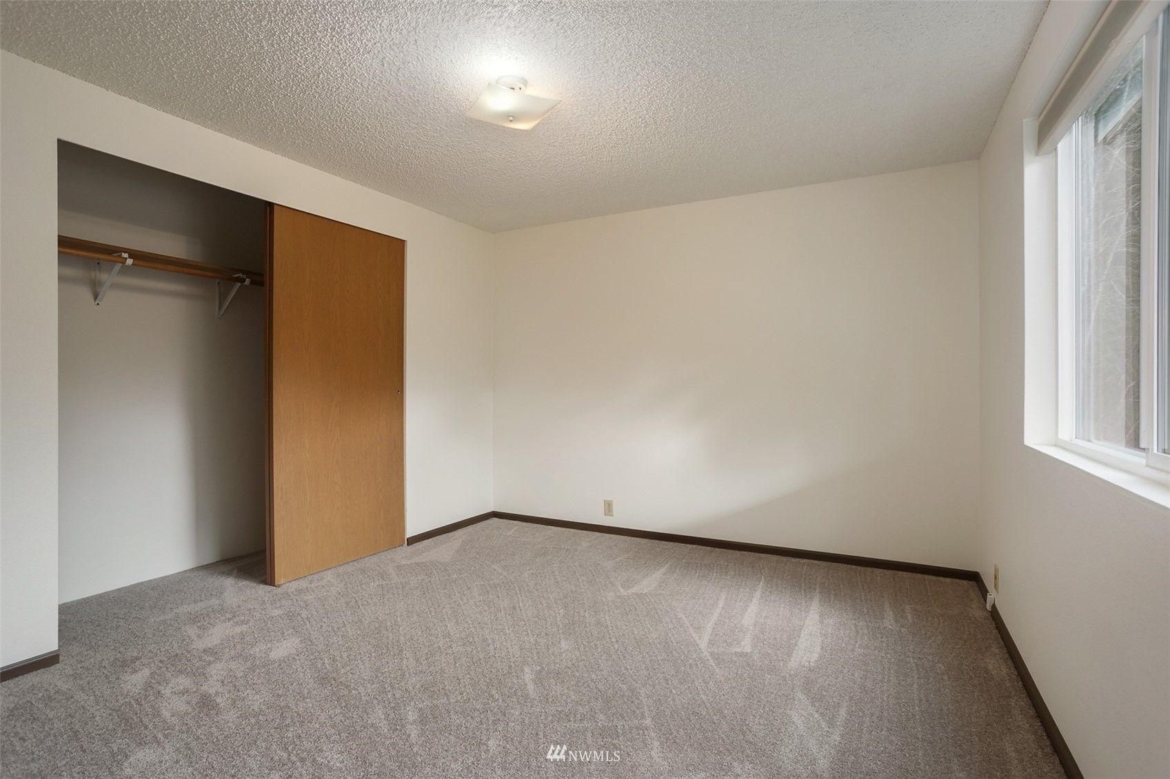 2174 Yew Street Road, Unit 19 Bellingham, WA 98229 - Photo 11 of 21 Gallery Image 11