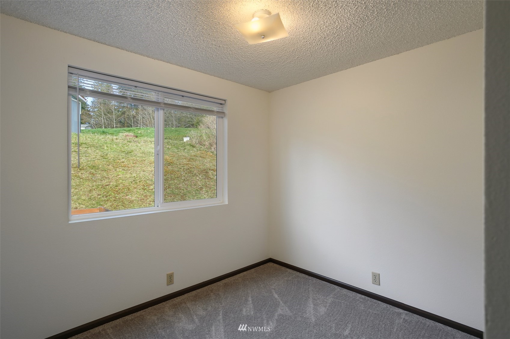 2174 Yew Street Road, Unit 19 Bellingham, WA 98229 - Photo 16 of 21 Gallery Image 16