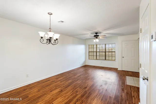 $175,000 | 210 Long Plantation Boulevard, Unit N, Lafayette, LA 70508