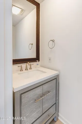 $175,000 | 210 Long Plantation Boulevard, Unit N, Lafayette, LA 70508