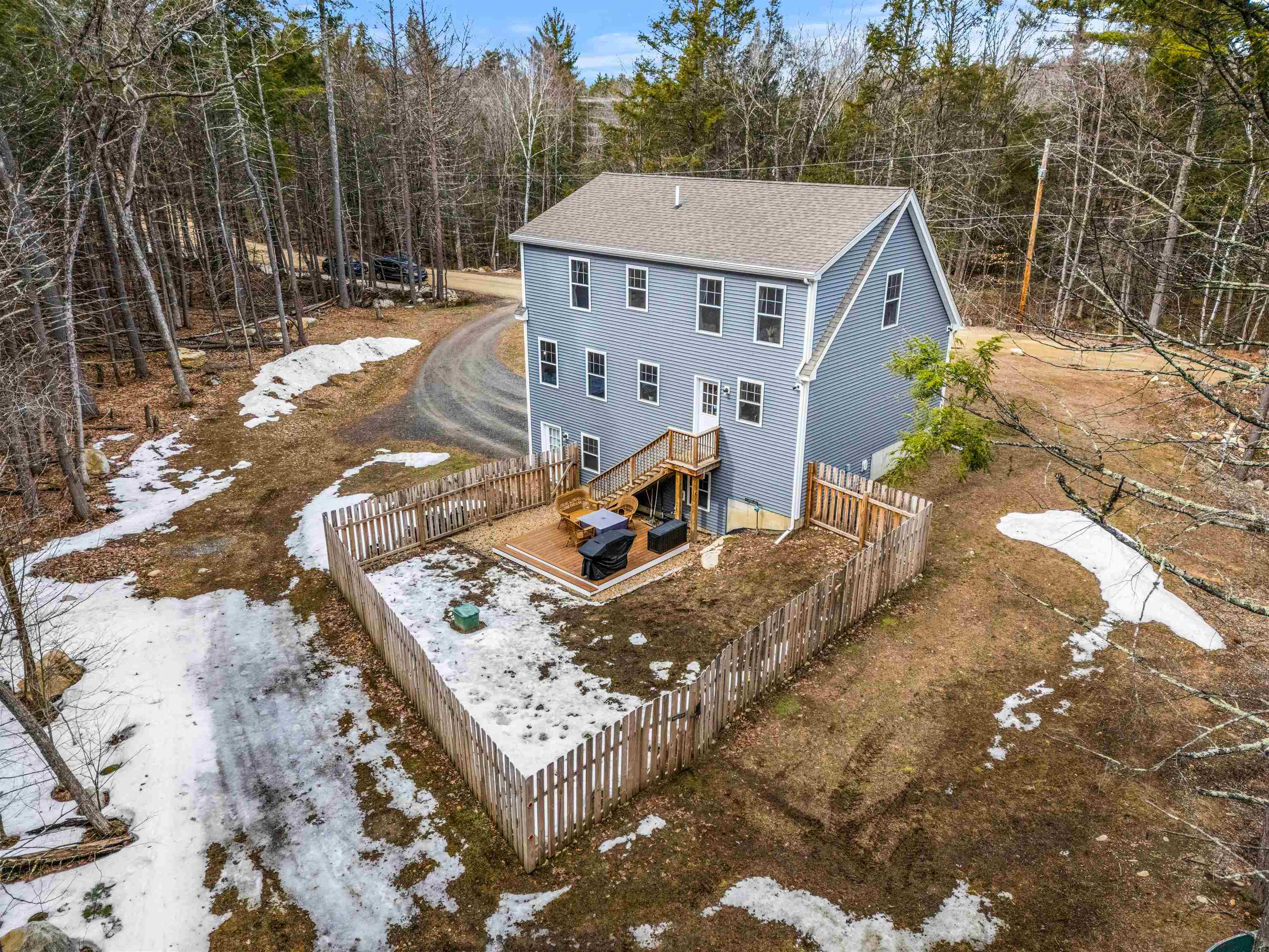 85 Kennard Road Nottingham, NH 03290 - Photo 3 of 39 Gallery Image 3