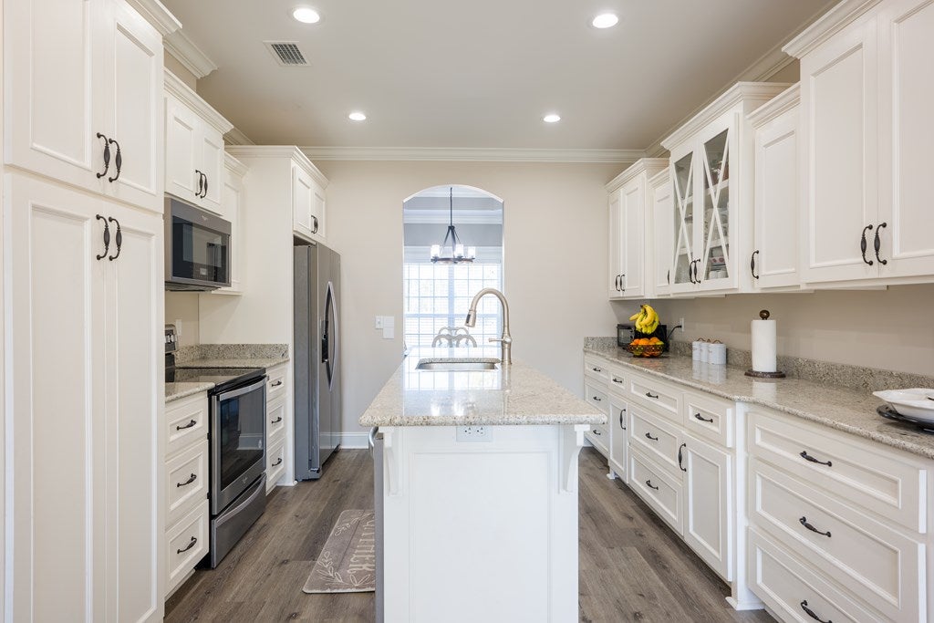 2448 Moore Crossing Road Valdosta, GA 31606 - Photo 13 of 39 Gallery Image 13