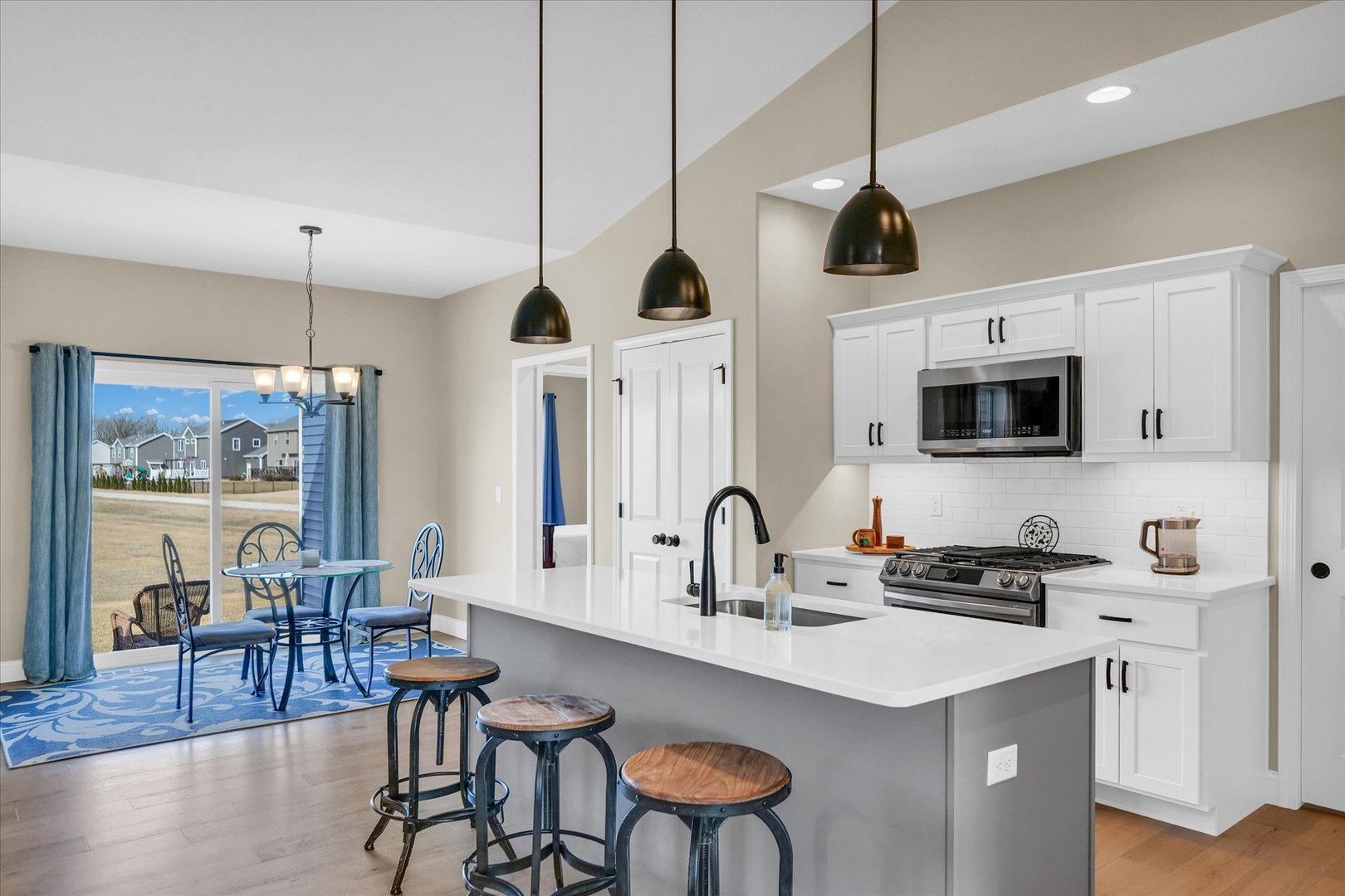 10 Kickapoo Drive Monticello, IL 61856 - Photo 16 of 41