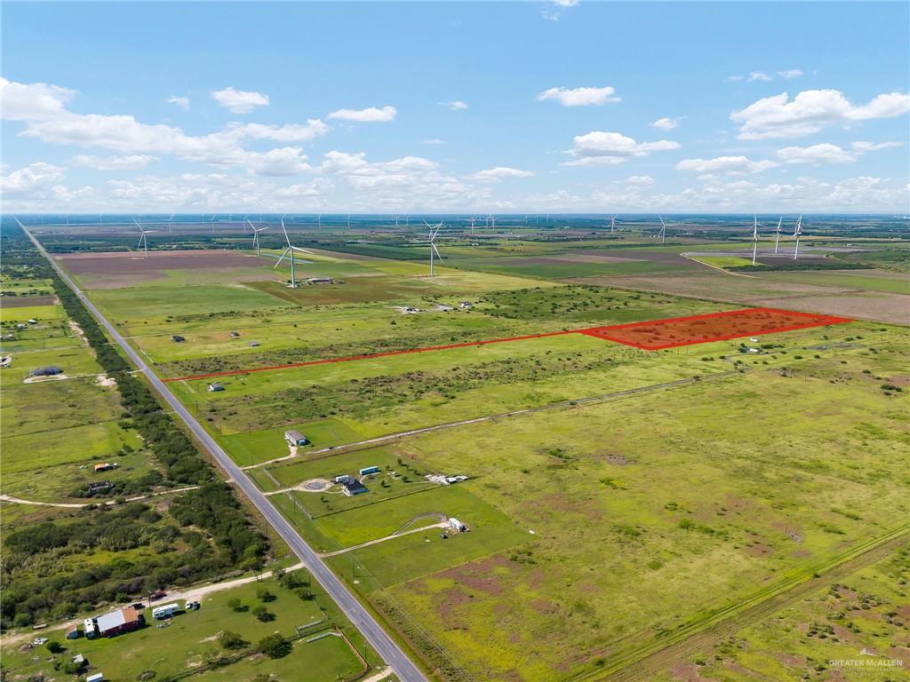 21898 Fm 1847 Rio Hondo, TX 78583 - Photo 6 of 8 a view of an ocean and a houses