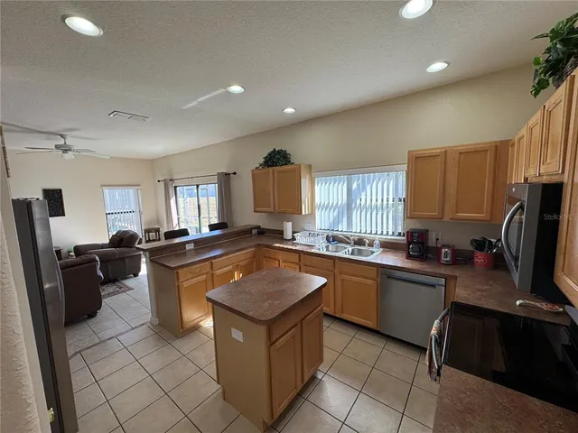 $2,700 | 125 Summer Pl Loop, Clermont, FL 34714