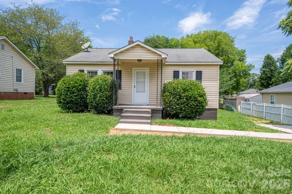 $275,000 | 913 Edgemont Avenue, Belmont, NC 28012