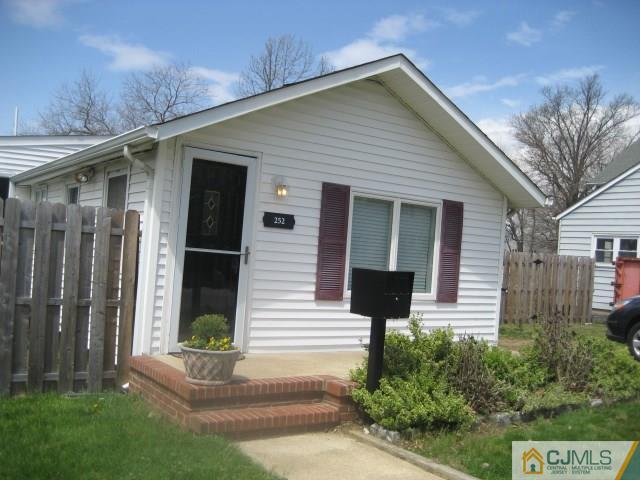 252 Raritan Boulevard Old Bridge, NJ 07735 - Photo 2 of 22 Gallery Image 2