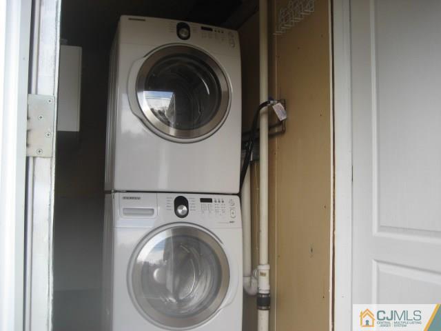 252 Raritan Boulevard Old Bridge, NJ 07735 - Photo 21 of 22 Gallery Image 21