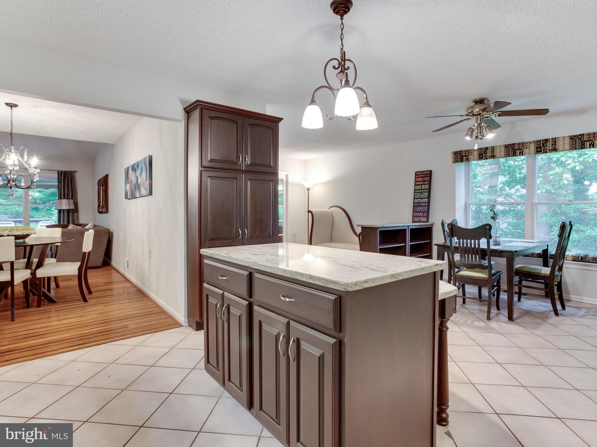 2583 Golfers Ridge Road Annapolis, MD 21401 - Photo 12 of 29 Kitchen