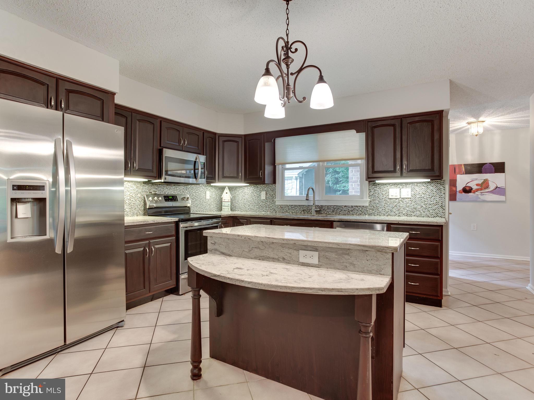2583 Golfers Ridge Road Annapolis, MD 21401 - Photo 13 of 29 Kitchen