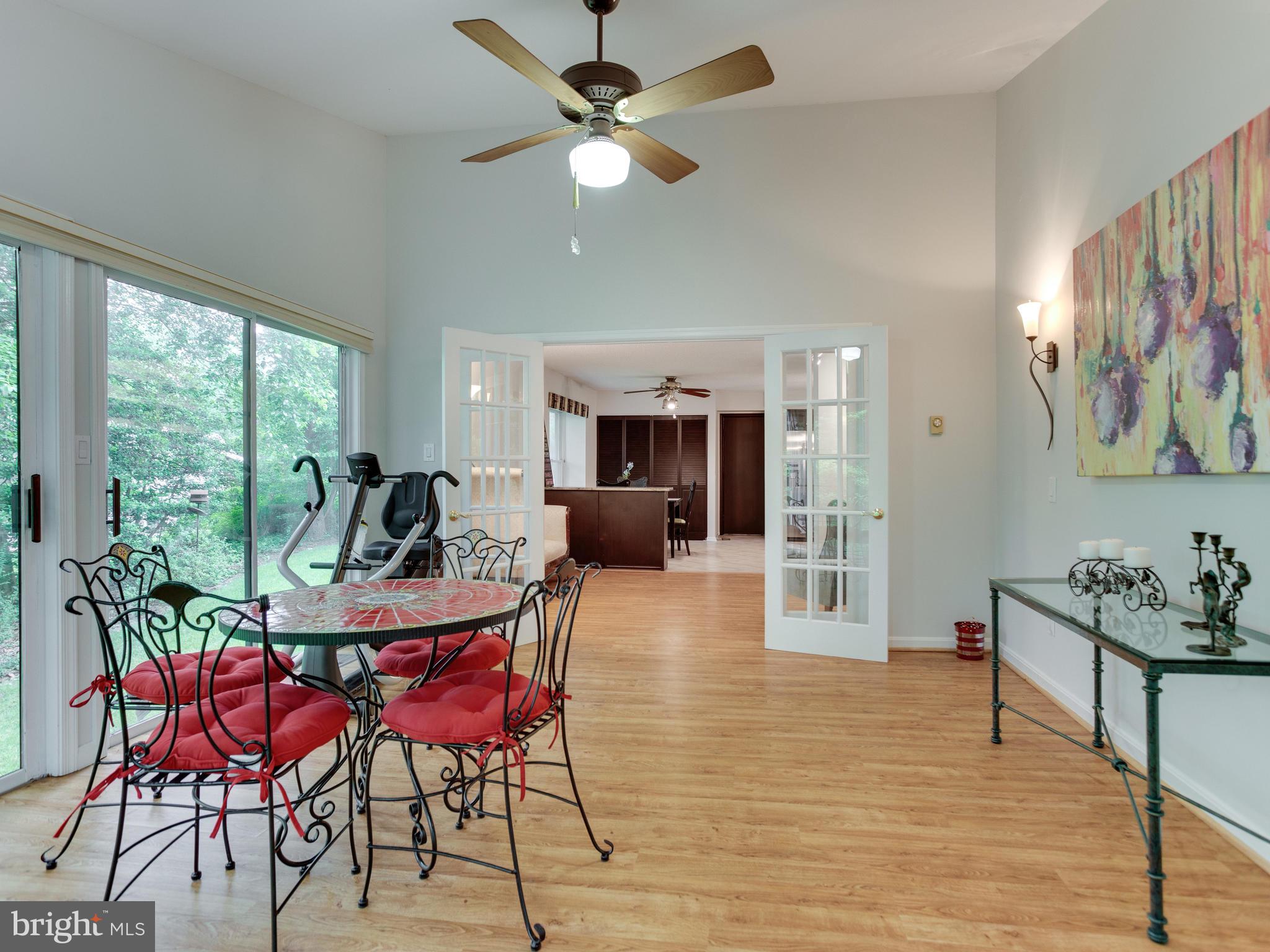 2583 Golfers Ridge Road Annapolis, MD 21401 - Photo 20 of 29 Sun Room