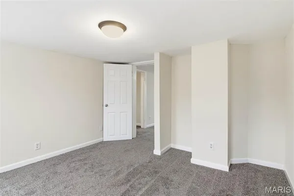 $155,000 | 534 Poplar Street, Highland, IL 62249