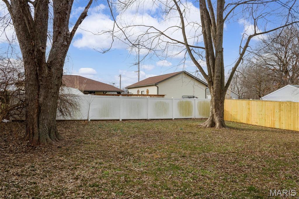 534 Poplar Street Highland, IL 62249 - Photo 24 of 41