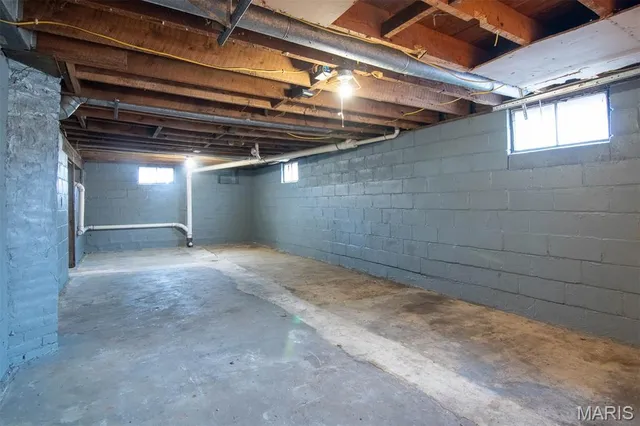 $155,000 | 534 Poplar Street, Highland, IL 62249