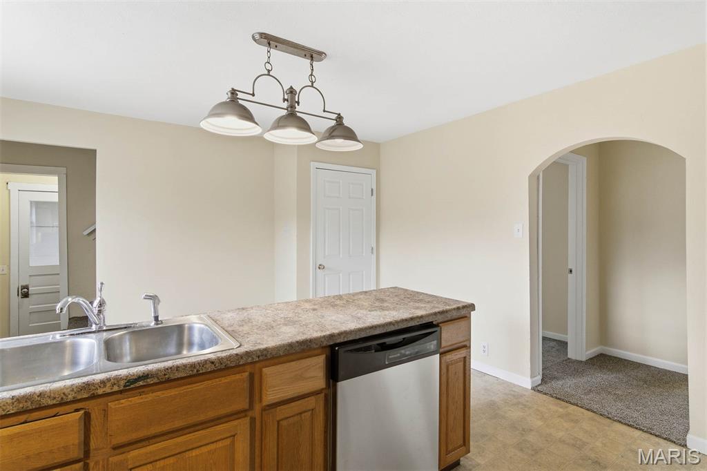 534 Poplar Street Highland, IL 62249 - Photo 7 of 41