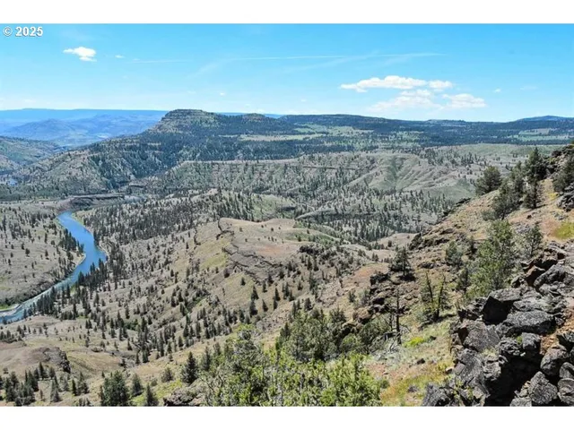 $2,475,000 | 45469 Wall Crk Road, Monument, OR 97864