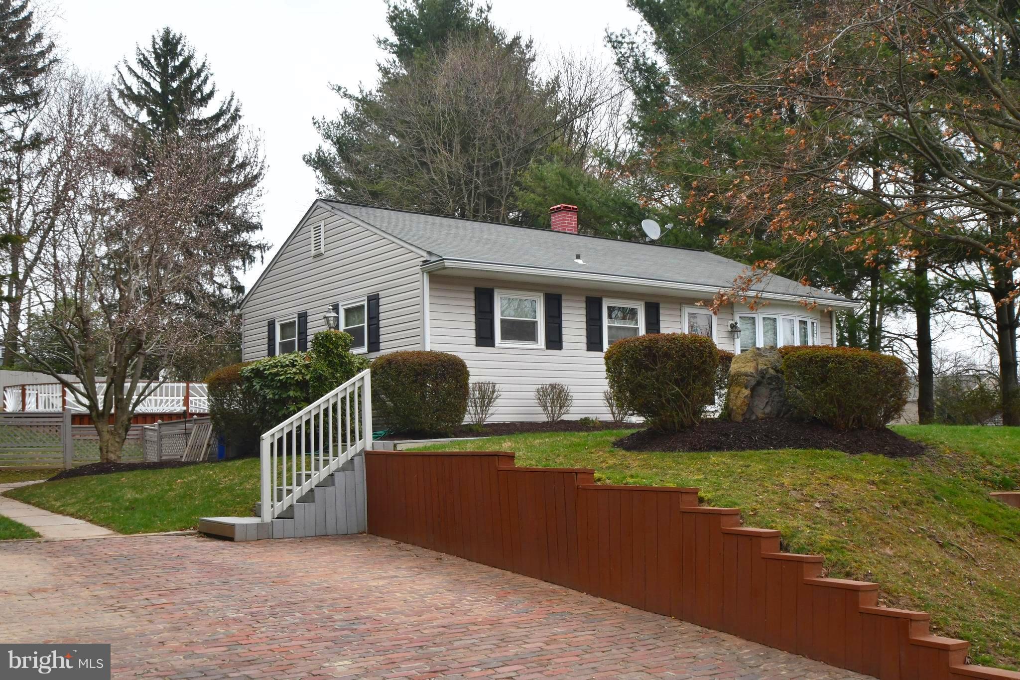 Beautiful Renovated Rancher on private 1/2 ac lot