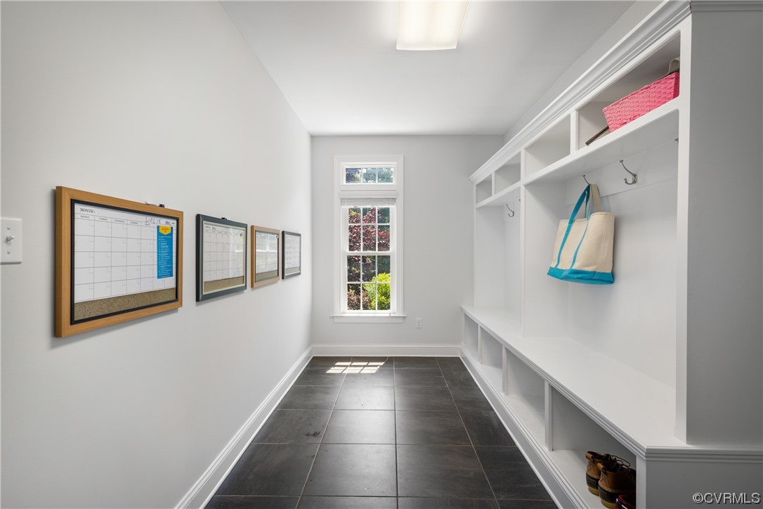 346 Ziontown Road Henrico, VA 23229 - Photo 16 of 37 a view of hallway with window