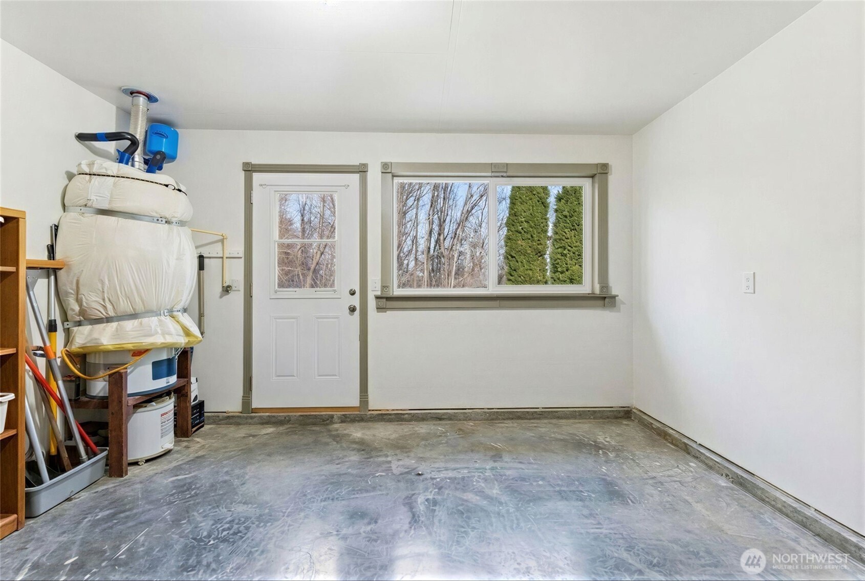 1320 Southwest Riparian Court College Place, WA 99324 - Photo 16 of 33