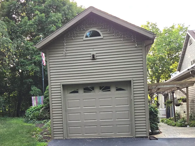 $399,900 | 37322 Indian Spring Road, Saybrook, IL 61770