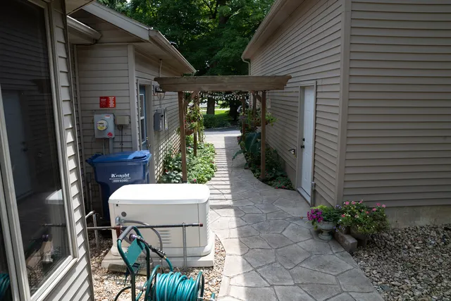 $399,900 | 37322 Indian Spring Road, Saybrook, IL 61770