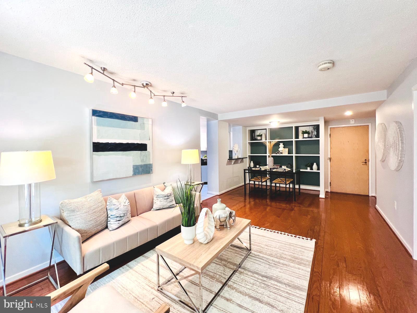 2111 Wisconsin Avenue Northwest, Unit 110 Washington, DC 20007 - Photo 9 of 32 Living room
