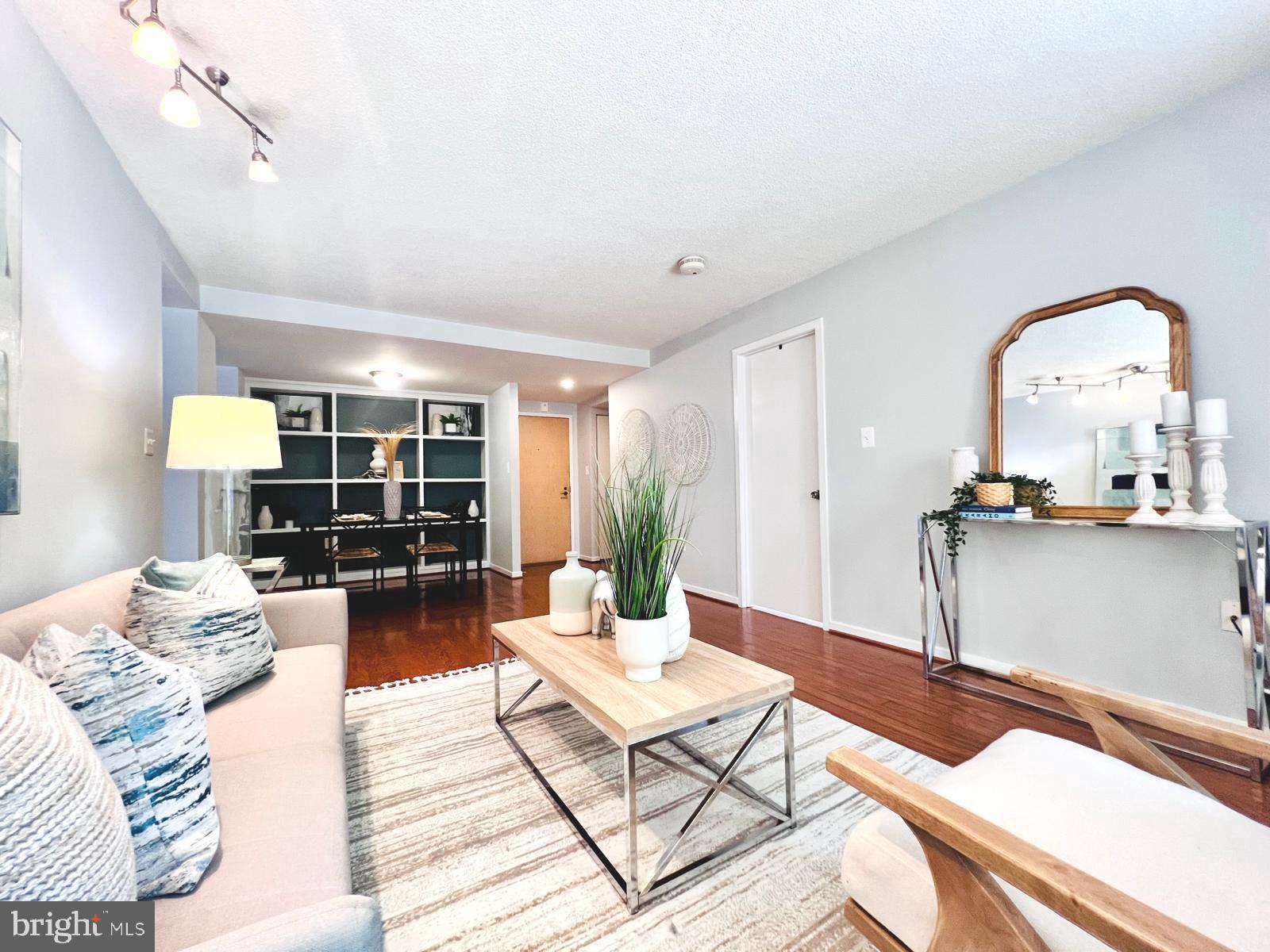 2111 Wisconsin Avenue Northwest, Unit 110 Washington, DC 20007 - Photo 10 of 32 Living room