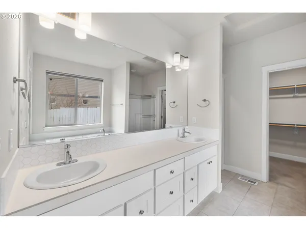 $575,000 | 15852 Southeast Tallina Drive, Damascus, OR 97089