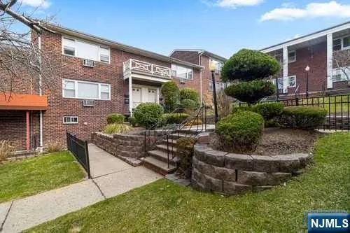 $2,150 | 455 Fairview Avenue, Unit 5, Fairview, NJ 07022
