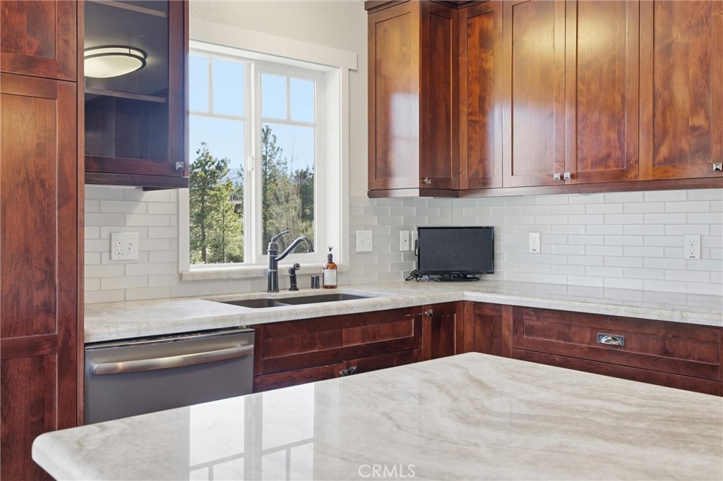 9401 Whispering Pines Road Frazier Park, CA 93225 - Photo 16 of 49