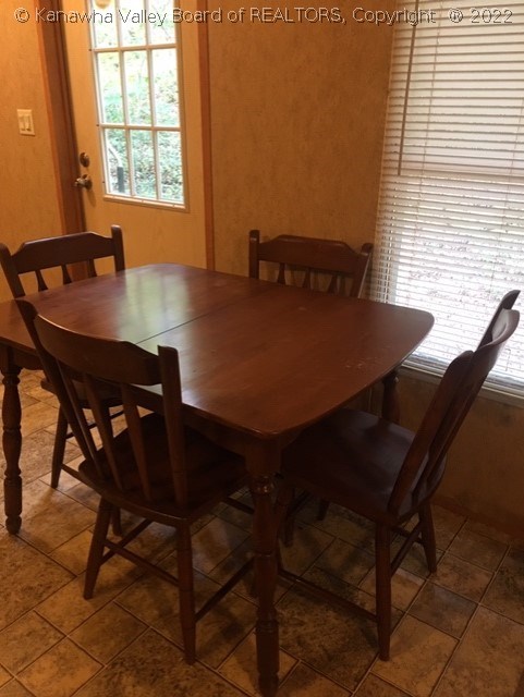 82 Arrow Point Road Ravenswood, WV 26164 - Photo 11 of 14 dining room