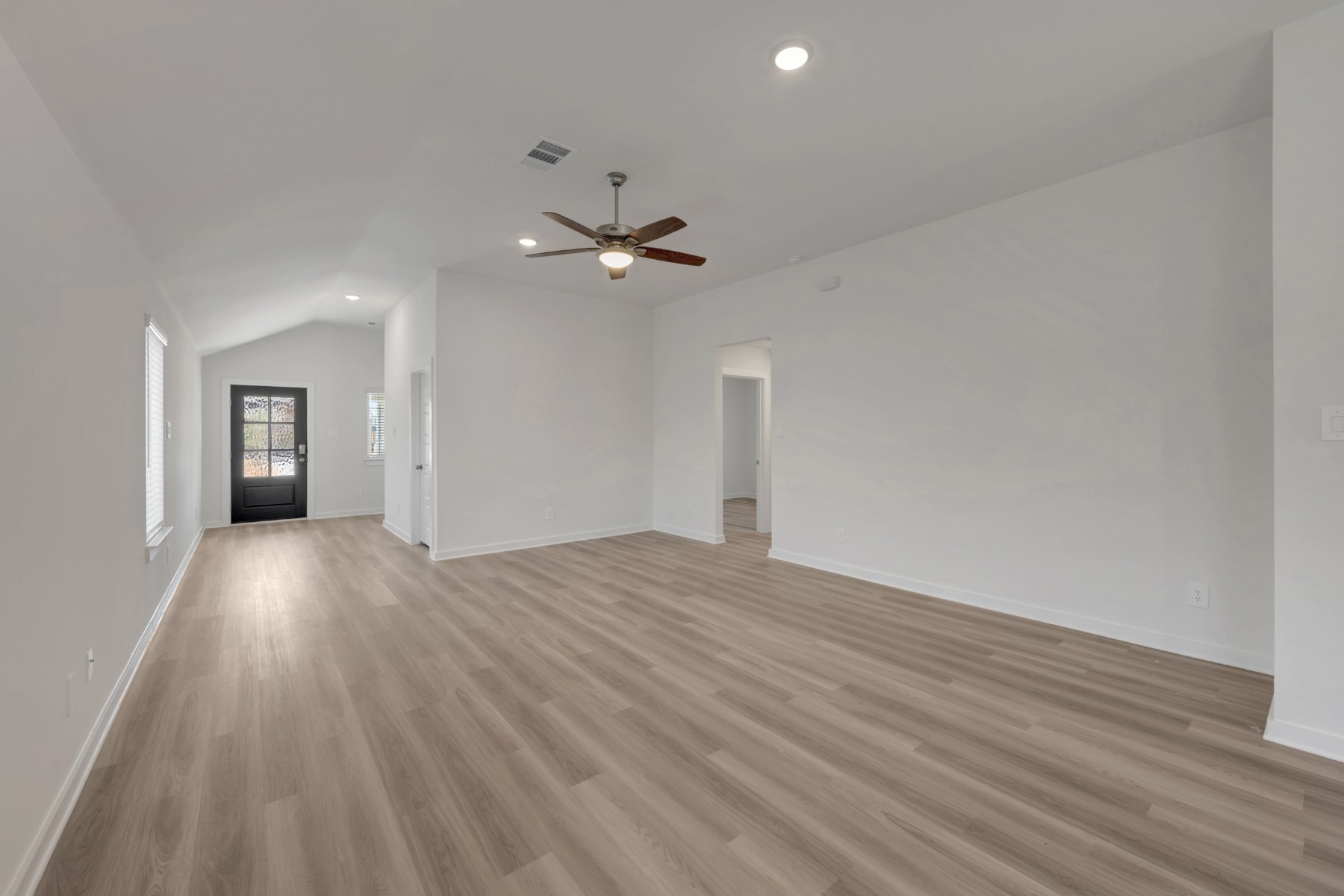 555 Flower Reed Court Magnolia, TX 77354 - Photo 10 of 34