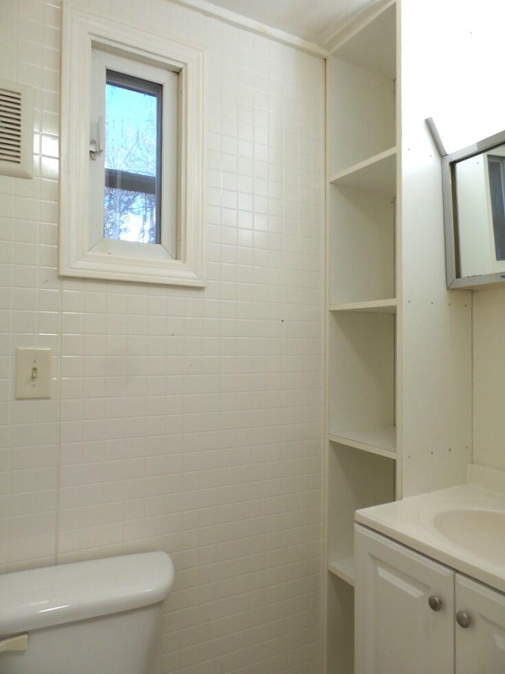 660 Unity Road Waterville, ME 04901 - Photo 16 of 24 Bath