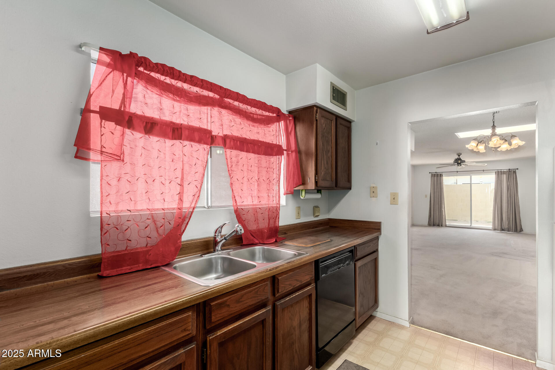 3013 West Redfield Road Phoenix, AZ 85053 - Photo 10 of 25 12 Redfield