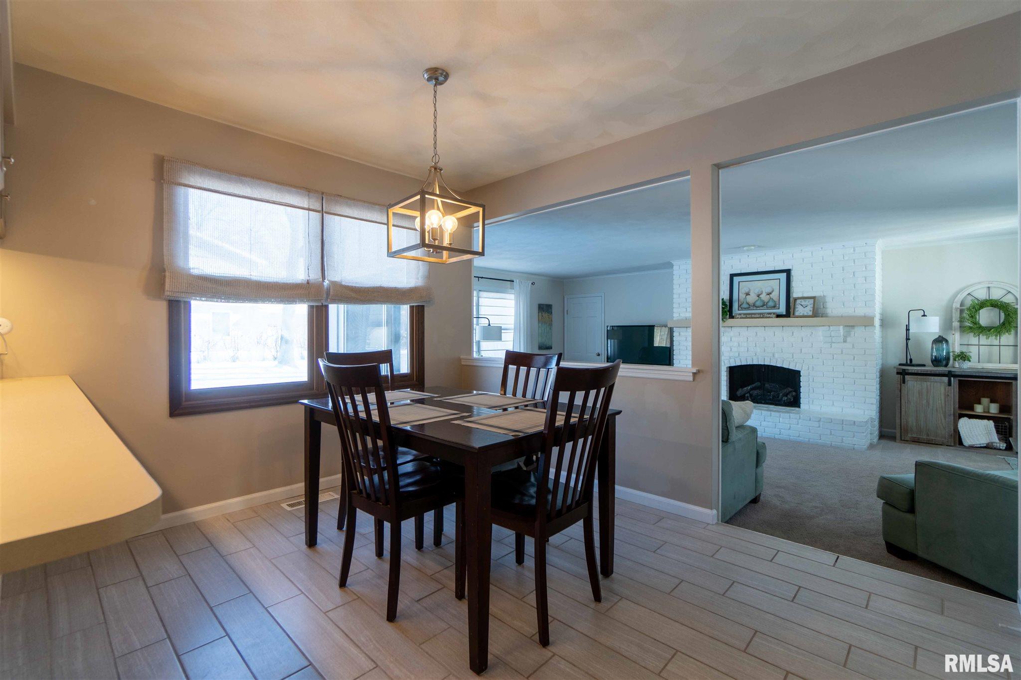 6302 North Post Oak Road Peoria, IL 61615 - Photo 7 of 43 Gallery Image 7