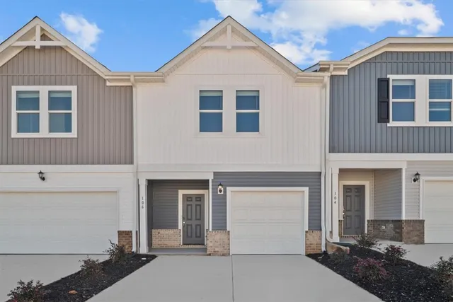 $261,900 | 106 Pleasure Lane, Taylors, SC 29687