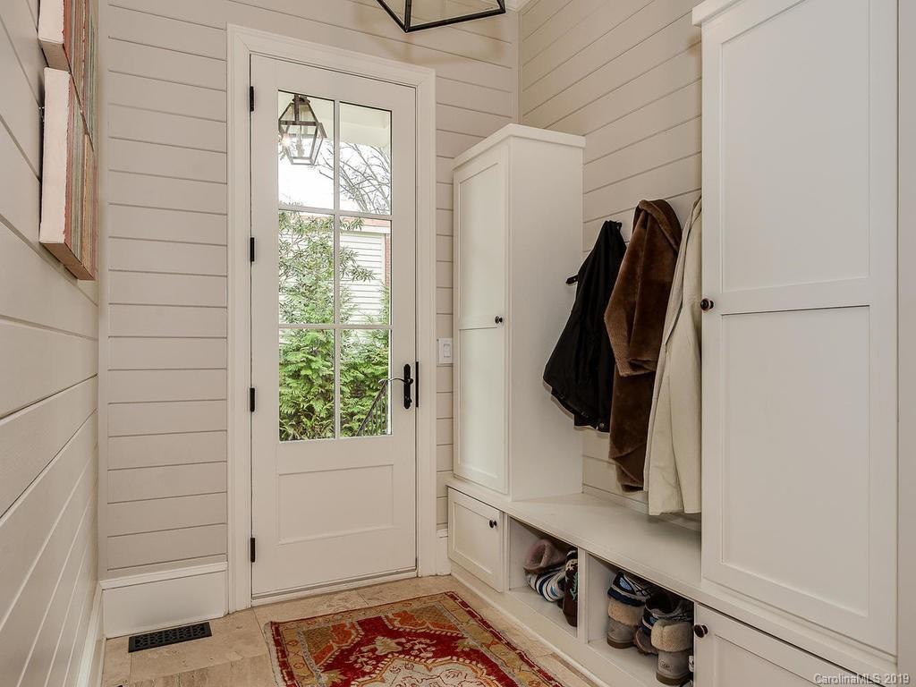 621 Cherokee Road Charlotte, NC 28207 - Photo 16 of 36 Gallery Image 16