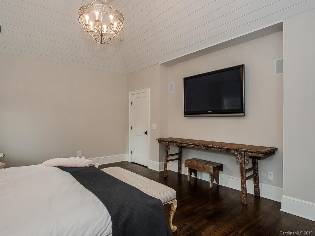 621 Cherokee Road Charlotte, NC 28207 - Photo 20 of 36 Gallery Image 20