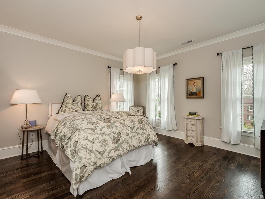621 Cherokee Road Charlotte, NC 28207 - Photo 27 of 36 Gallery Image 27