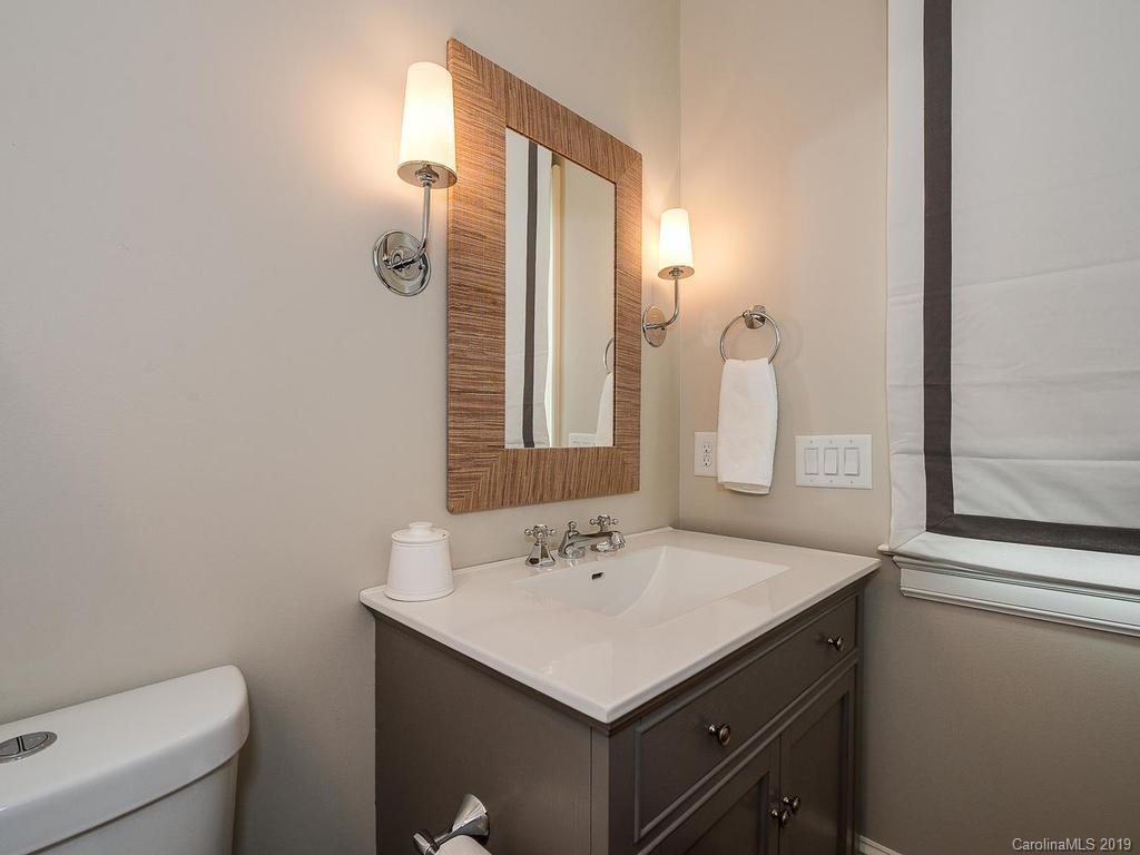 621 Cherokee Road Charlotte, NC 28207 - Photo 29 of 36 Gallery Image 29