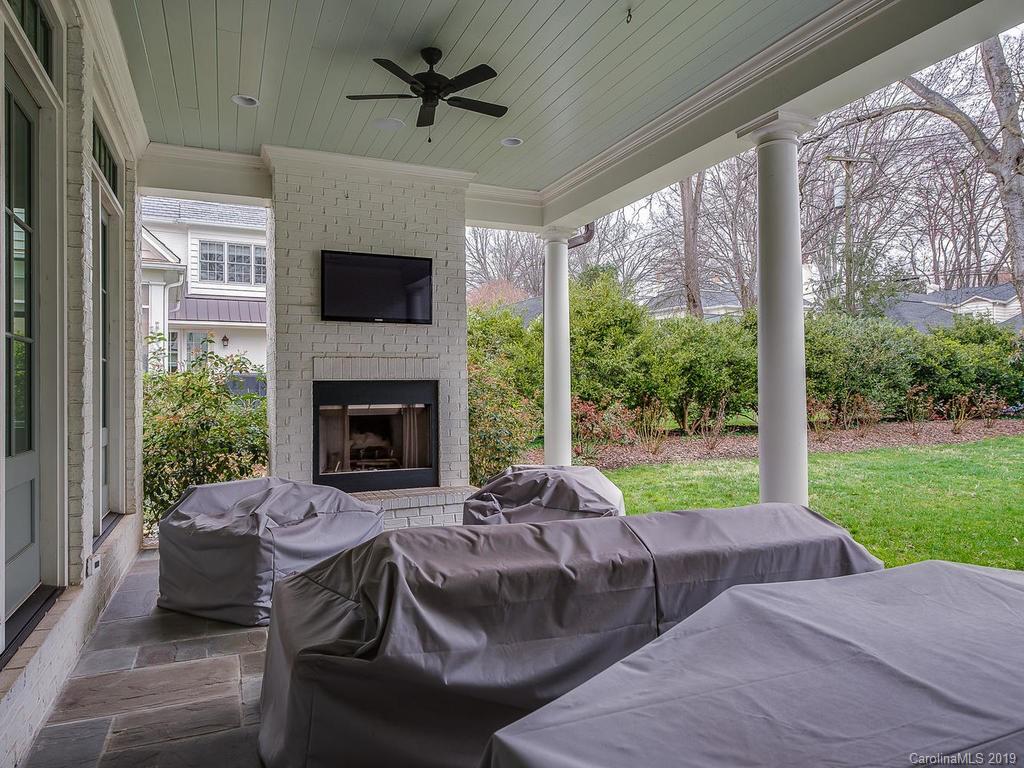 621 Cherokee Road Charlotte, NC 28207 - Photo 32 of 36 Gallery Image 32